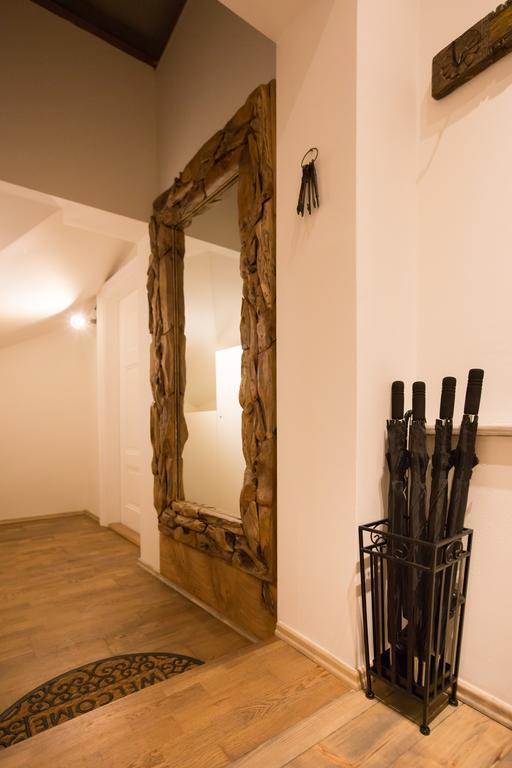 Bohemian Chic 2 Bedroom 2 Bathroom Loft With Hanging Chair * Praha